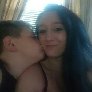 PLEASE READ Hello everyone!!☺ I'm Mrs. Courtney G